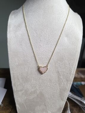 NWT Kendra Scott Gold Necklace with Pink Heart Pendant
